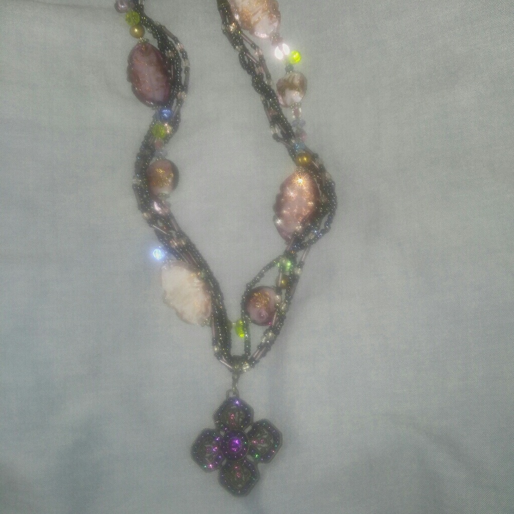 Necklaces - Picture 2 of 6